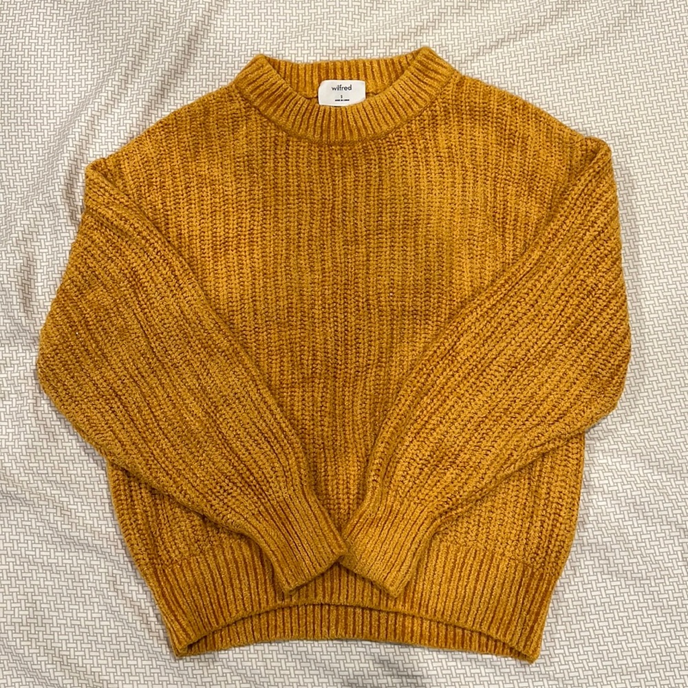 Aritzia Wilfred Sweater